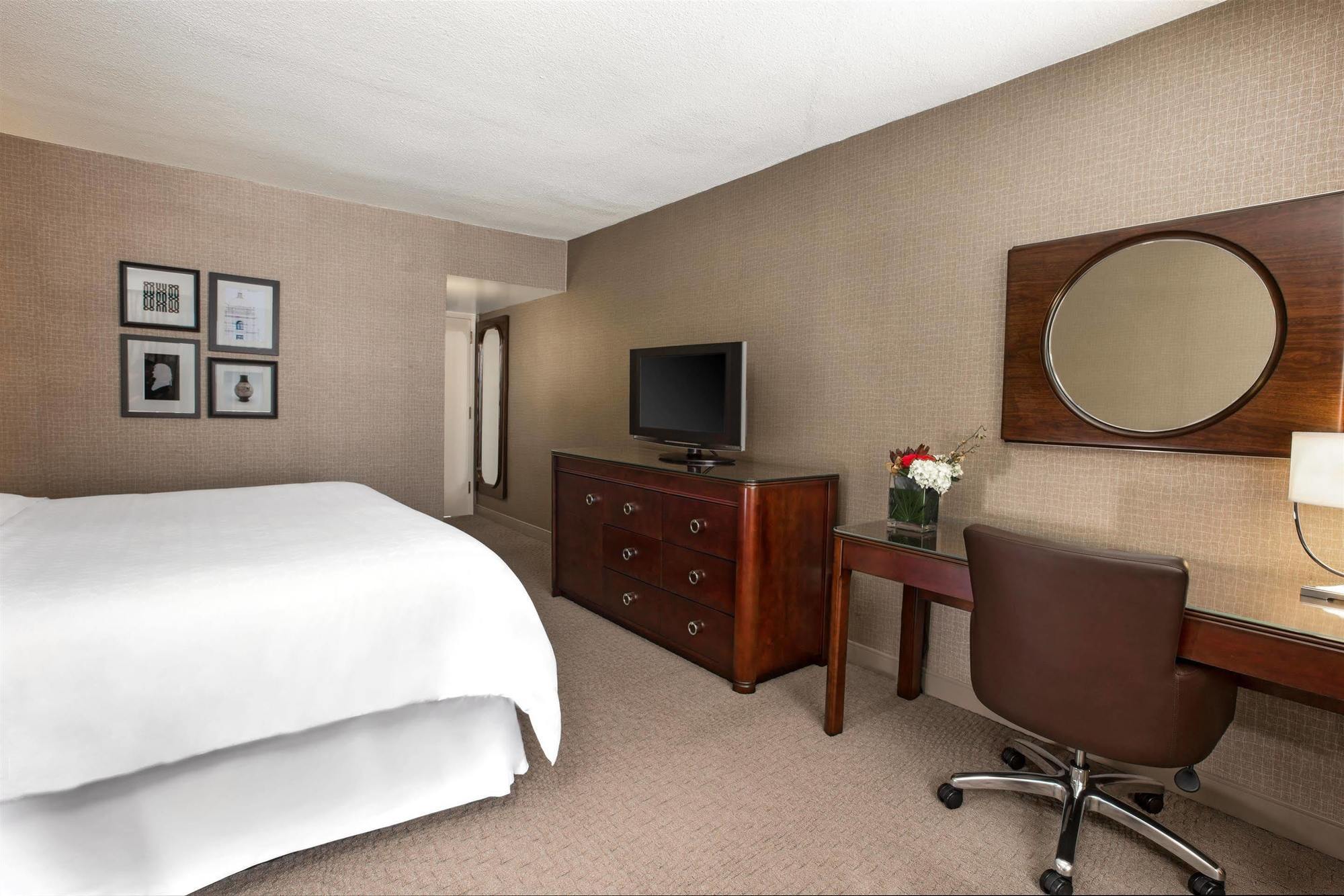Hotel The Westin Heights 4*